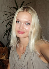 womenstpetersburg.com - model online